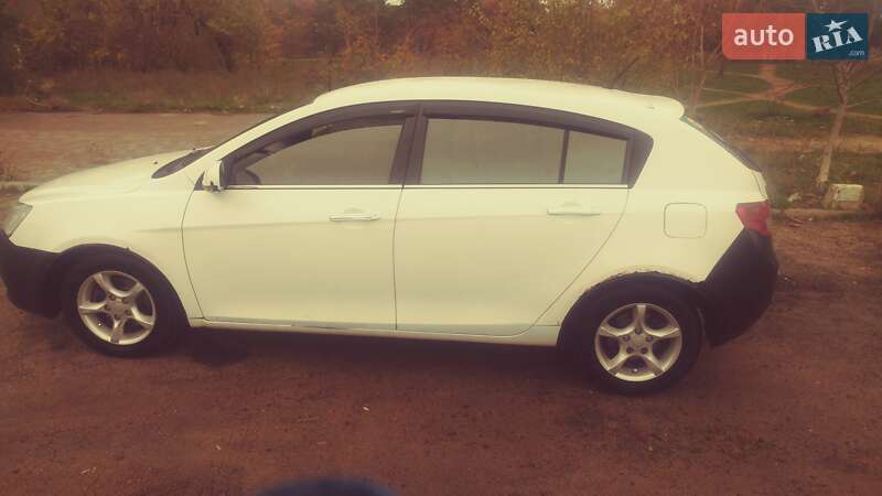 Хэтчбек Geely Emgrand 7 (EC7) 2014 в Николаеве фото 2 Хэтчбек Geely Emgrand 7 (EC7) 2014 в Николаеве