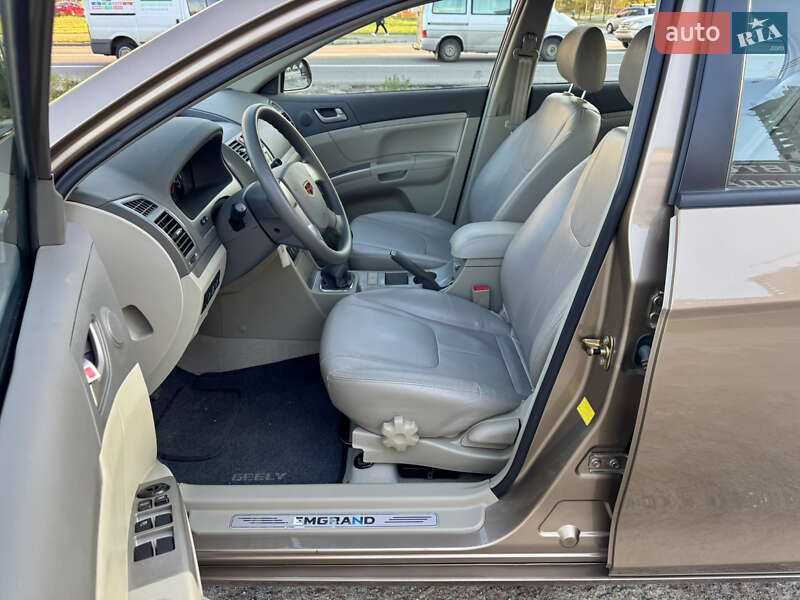 Седан Geely Emgrand 7 (EC7) 2012 в Киеве