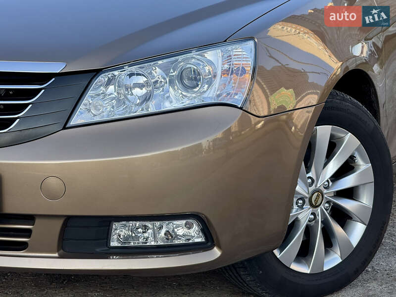 Седан Geely Emgrand 7 (EC7) 2012 в Киеве
