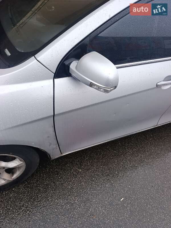 Седан Geely Emgrand 7 (EC7) 2013 в Києві