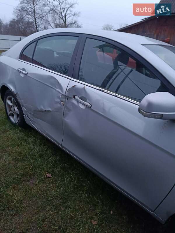 Седан Geely Emgrand 7 (EC7) 2013 в Львове