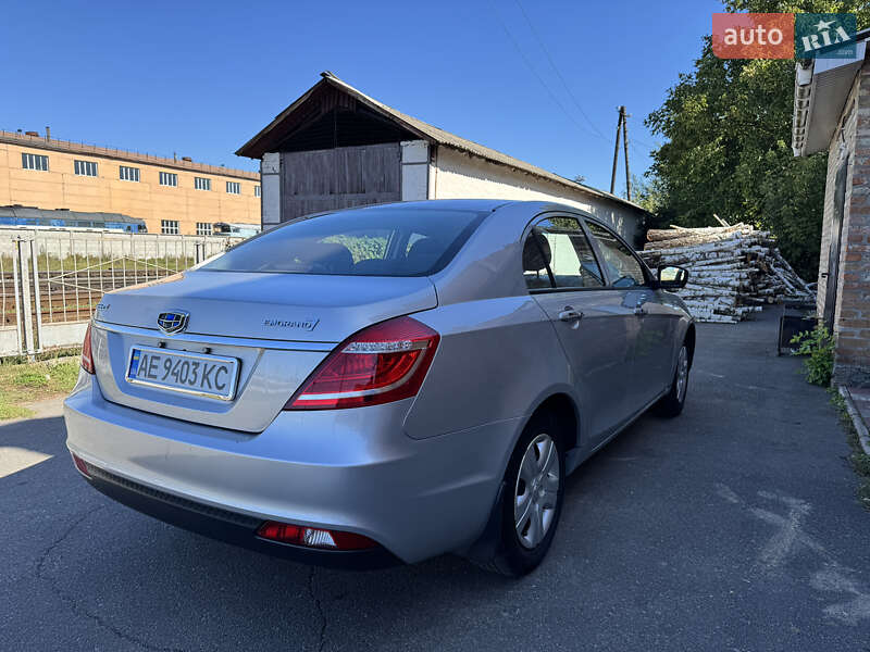 Седан Geely Emgrand 7 (EC7) 2018 в Умані