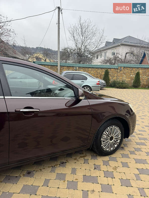 Седан Geely Emgrand 7 (EC7) 2012 в Могилев-Подольске