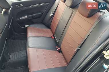Седан Geely Emgrand 7 (EC7) 2013 в Ирпене