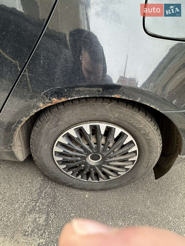 Седан Geely Emgrand 7 (EC7) 2013 в Днепре