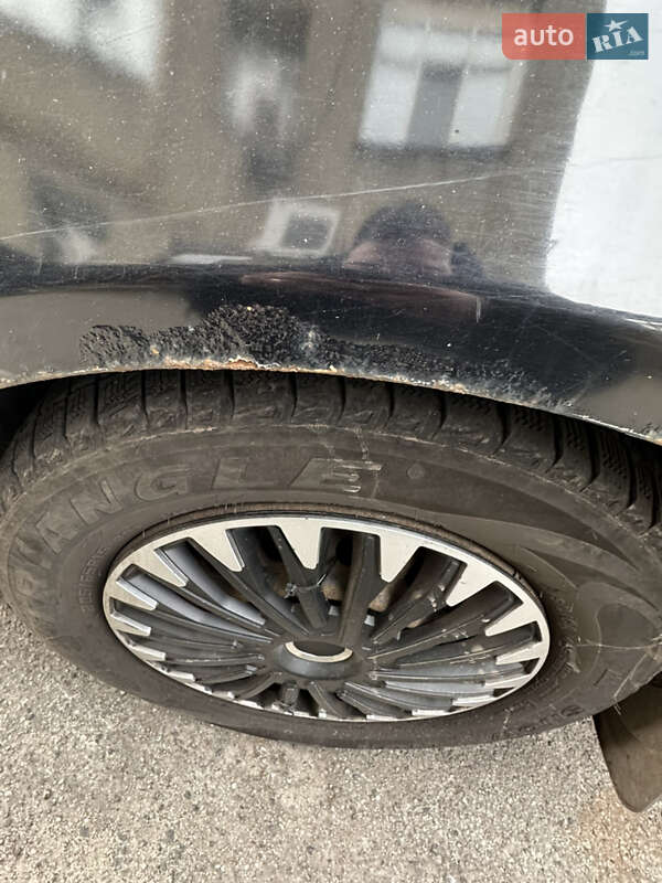 Седан Geely Emgrand 7 (EC7) 2013 в Днепре