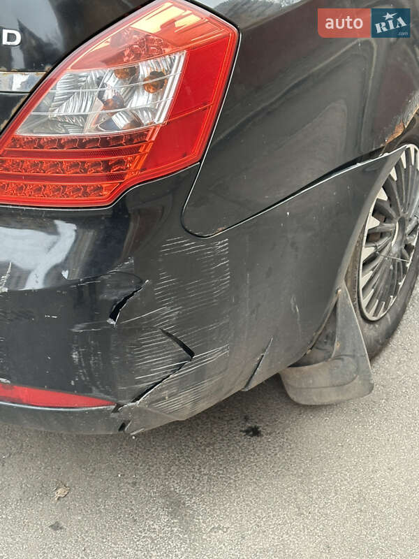 Седан Geely Emgrand 7 (EC7) 2013 в Днепре