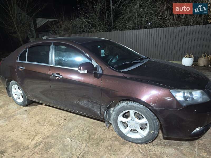 Седан Geely Emgrand 7 (EC7) 2013 в Ивано-Франковске