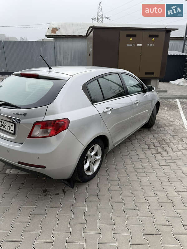 Хэтчбек Geely Emgrand 7 (EC7) 2014 в Ивано-Франковске