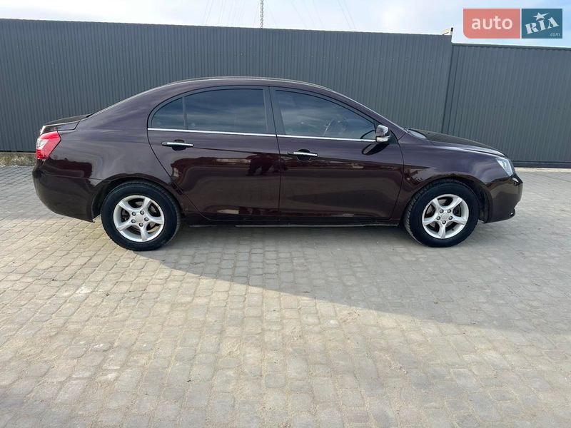 Седан Geely Emgrand 7 (EC7) 2013 в Подрясном