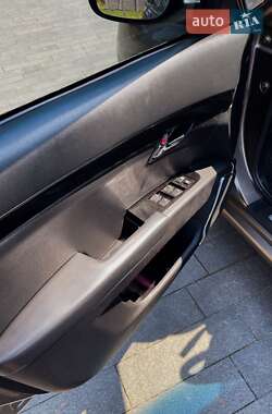 Седан Geely Emgrand 8 (EC8) 2014 в 