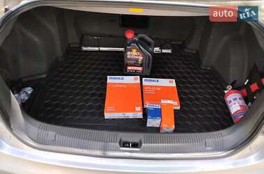 Седан Geely Emgrand 8 (EC8) 2014 в 
