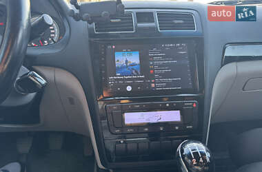 Седан Geely Emgrand 8 (EC8) 2013 в 