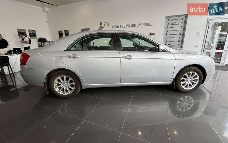 Седан Geely Emgrand 8 (EC8) 2013 в Шептицькому