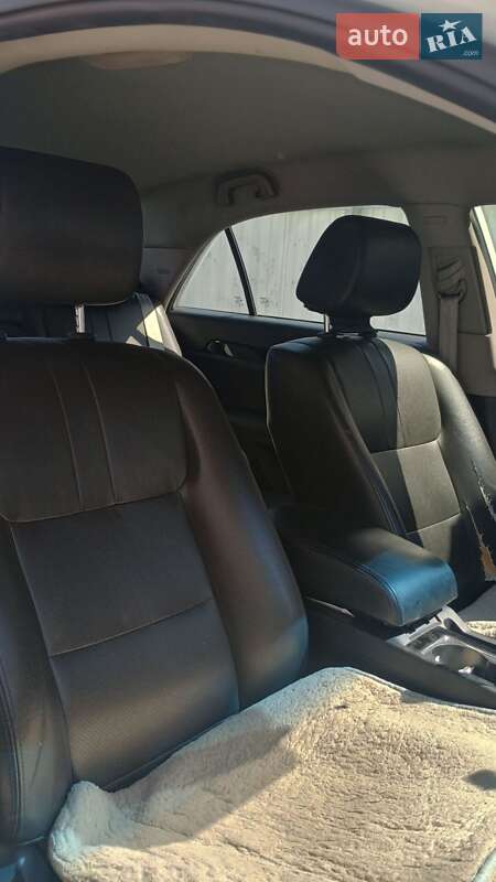 Седан Geely Emgrand 8 (EC8) 2014 в Житомирі