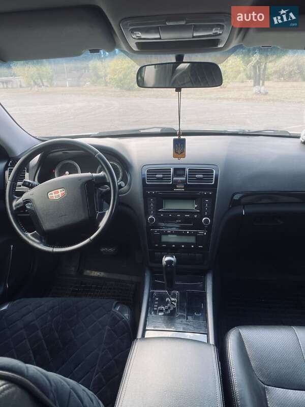 Седан Geely Emgrand 8 (EC8) 2014 в Кам'янському