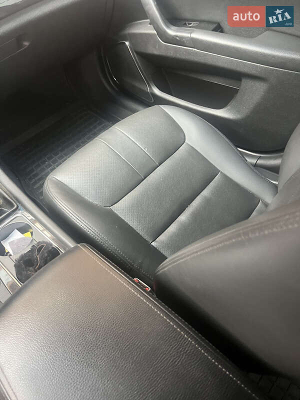 Седан Geely Emgrand 8 (EC8) 2014 в Мукачевому