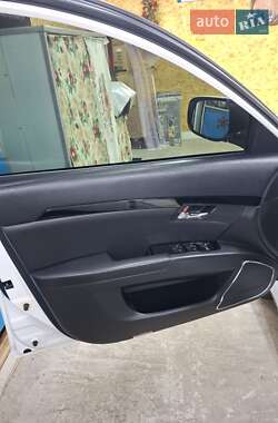 Седан Geely Emgrand 8 (EC8) 2014 в 