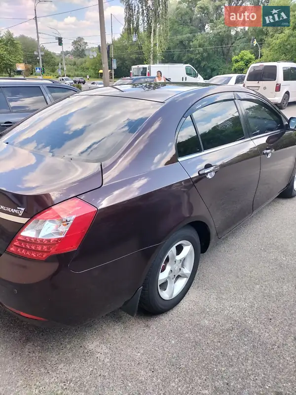 Седан Geely Emgrand EC7-RV 2013 в 