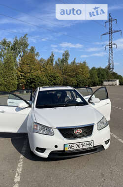 Хэтчбек Geely Emgrand EC7-RV 2013 в Кривом Роге