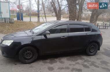 Хэтчбек Geely Emgrand EC7-RV 2013 в 