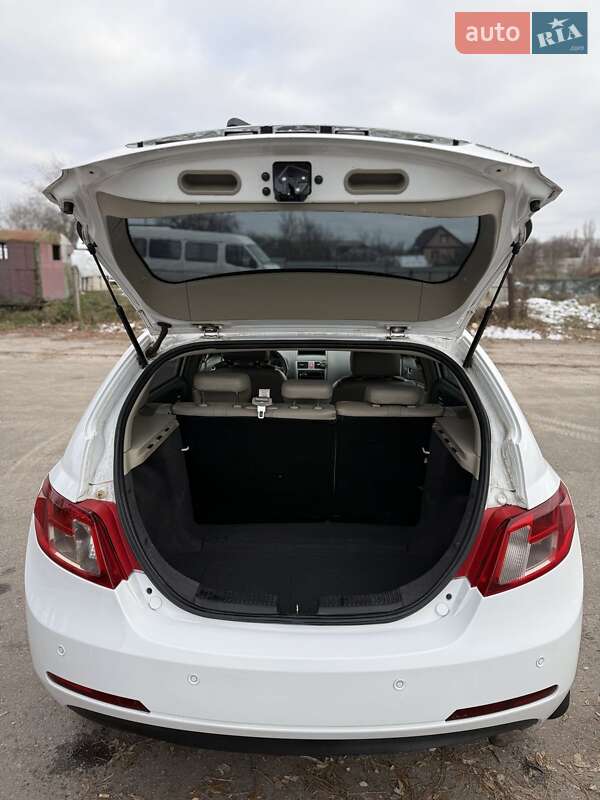 Хэтчбек Geely Emgrand EC7-RV 2012 в Борисполе