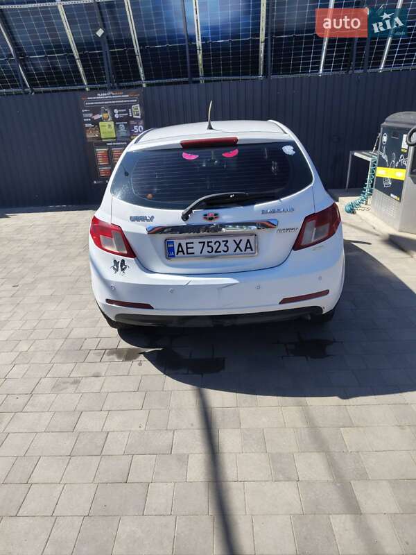 Хетчбек Geely Emgrand EC7-RV 2012 в Павлограді