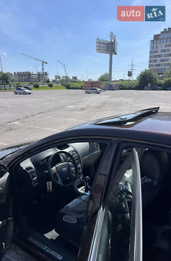 Хэтчбек Geely Emgrand EC7-RV 2013 в 