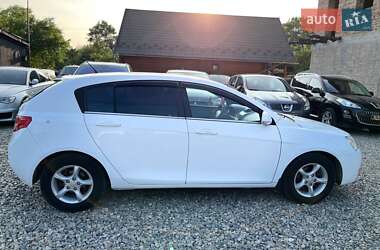 Хэтчбек Geely Emgrand EC7-RV 2013 в 