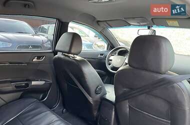 Хэтчбек Geely Emgrand EC7-RV 2013 в 
