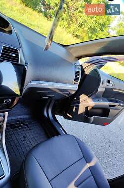Хэтчбек Geely Emgrand EC7-RV 2012 в 