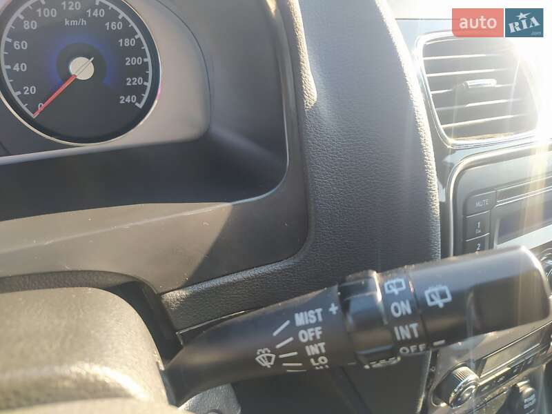 Хетчбек Geely Emgrand EC7-RV 2012 в Диканьці