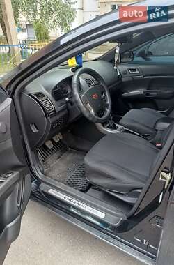 Хетчбек Geely Emgrand EC7-RV 2012 в 