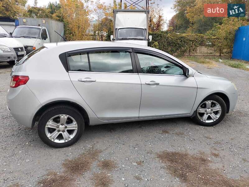 Хетчбек Geely Emgrand EC7-RV 2012 в Дніпрі