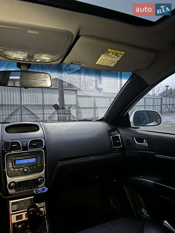 Хетчбек Geely Emgrand EC7-RV 2015 в Києві