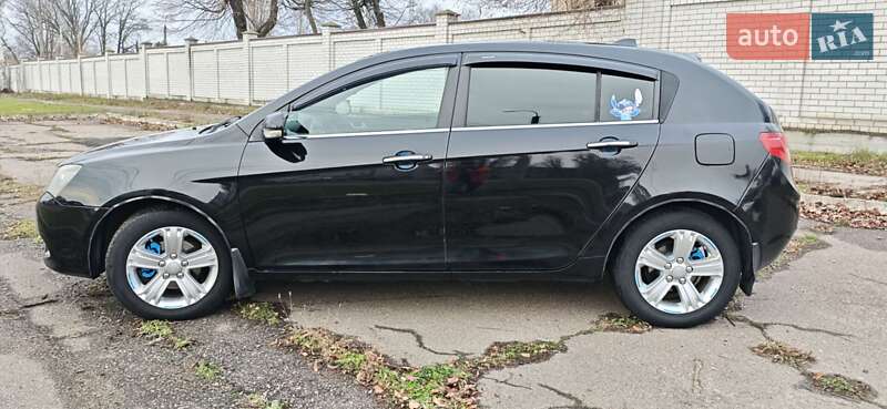 Хэтчбек Geely Emgrand EC7-RV 2012 в Черкассах фото 5 Хэтчбек Geely Emgrand EC7-RV 2012 в Черкассах