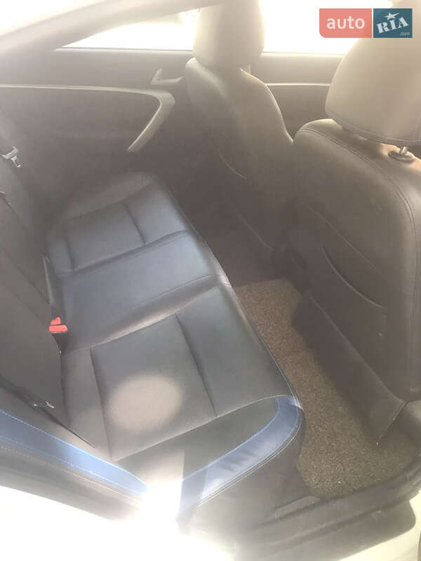 Седан Geely Emgrand EV300 2017 в Одесі фото 6 Седан Geely Emgrand EV300 2017 в Одесі