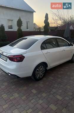 Седан Geely Emgrand EV350 2018 в 