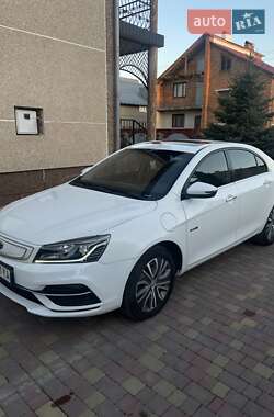 Седан Geely Emgrand EV350 2018 в 