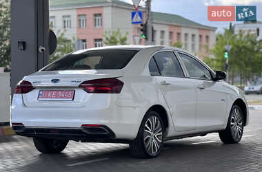 Седан Geely Emgrand EV350 2018 в 