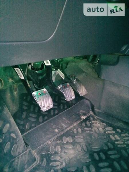 Позашляховик / Кросовер Geely Emgrand X7 2013 в Яворові