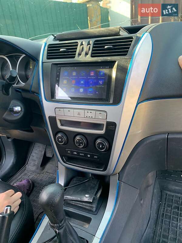Внедорожник / Кроссовер Geely Emgrand X7 2014 в Белогорье