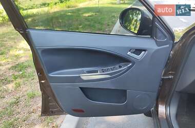 Позашляховик / Кросовер Geely Emgrand X7 2014 в 