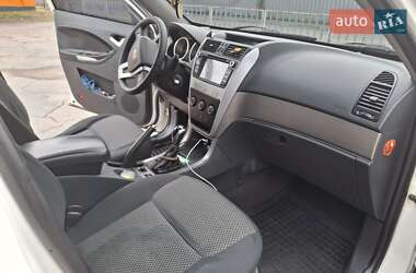 Позашляховик / Кросовер Geely Emgrand X7 2014 в 