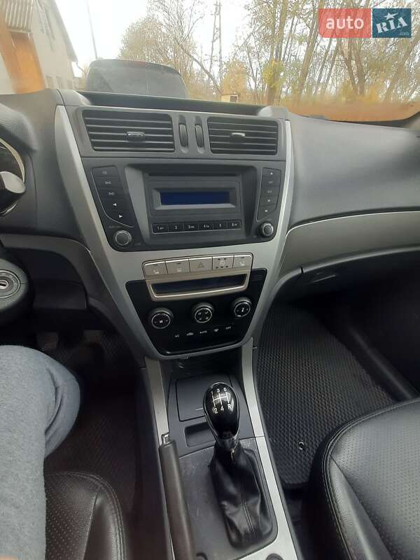 Позашляховик / Кросовер Geely Emgrand X7 2014 в Шумську