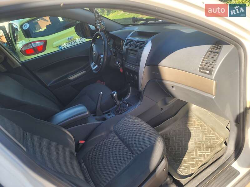 Внедорожник / Кроссовер Geely Emgrand X7 2014 в Калуше