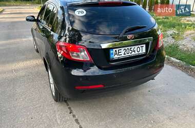 Хетчбек Geely Emgrand 2013 в 