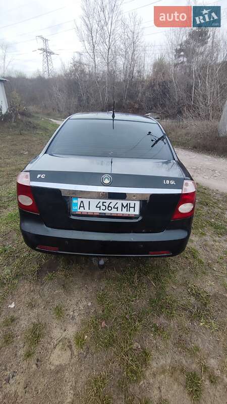 Седан Geely FC 2008 в Каневі