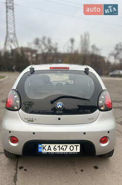 Хэтчбек Geely GC2 2013 в 