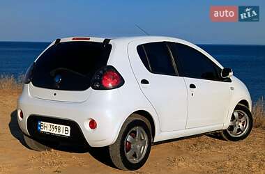 Хэтчбек Geely GC2 2013 в 